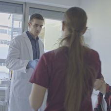 Bartoš nie je vo svojej koži.