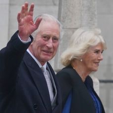 Kráľa Karola III. prepustili z nemocnice