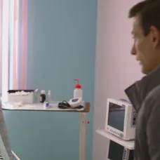 Juraj je dojatý, keď uvidel ultrazvuk svojho dieťatka