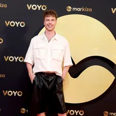 Jakub Uríček bude moderovať Bez ruže