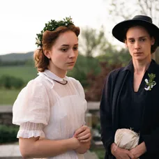 KRÁL ŠUMAVY Gabriela Heclová (Marie) a Jana Pidrmanová (matka Marie)