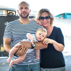 Wanda s manželom Marekom a synčekom Nazarom