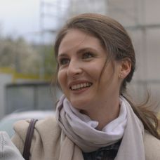 Gréta sympatie k Tomášovi neskrýva.