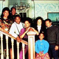Geoffrey Owens ako súčasť Cosby Show. Na fotke úplne vpravo.
