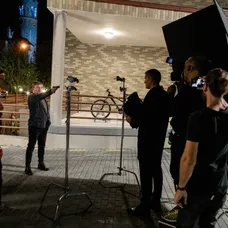 Nakrúcanie streľby v Druhej šanci.