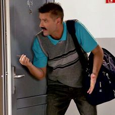 Jeleň s vytasenými prsiami