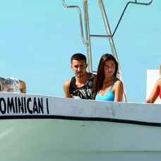 Príchod nových štyroch súťažiacich do Survivoru.