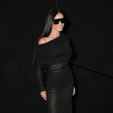 Demi Moore na Paris Fashion Weeku 2023