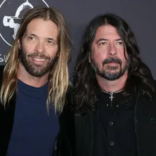 Taylor Hawkins a Dave Grohl
