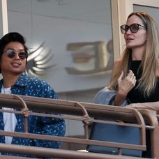 Syn Angeliny Jolie a Brada Pitta mal nehodu