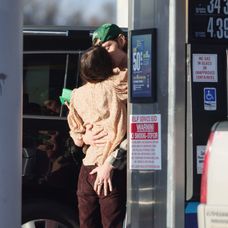 Olivia Rodrigo a Louis Partridge tvoria pár