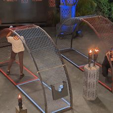 Tereza a Lída počas duelu.