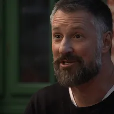 Vlado sa pochváli, že stretol dávnu známosť.