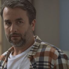 Marek si až neskôr všimne, čo Nina urobila.