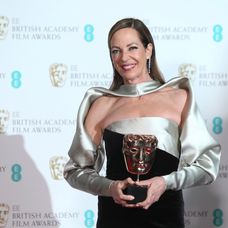 Sally Hawkins prichádza na odovzdávanie cien BAFTA