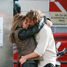 Lady Gaga a Bradley Cooper mali spolu k sebe vždy blízko 