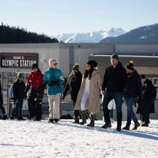 Princ Harry s Meghan na lyžiarskom svahu