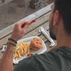 Vašek prišiel zo Survivora za priateľkou s návrhom.