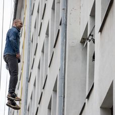 Tomáš Maštalír zvláda kaskadérske kúsky sám.