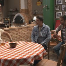 Marek a Vlado vyťahujú do boja o Sama nové zbrane.