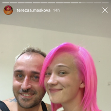 Tereza Mašková s kaderníkom