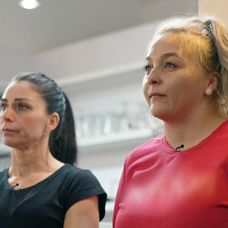 Na nože - Majka (vpravo) sa príchodu novej manažérky nepotešila