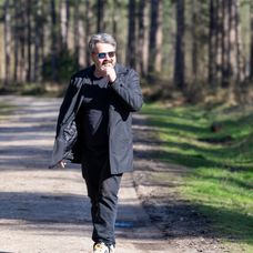 Paula Cattermolea odfotografovali iba deň pred smrťou na prechádzke