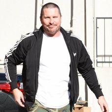 Pribratý Christian Bale