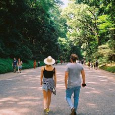 Riley na fotografiách s bratom Benjaminom.