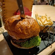 Na nože - Hashtag burger