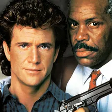 Mel Gibson a Danny Glover vo filme Smrtonosná zbraň