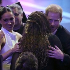 Princ Harry prijal cenu Pata Tillmana