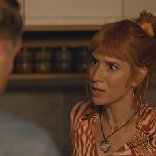 Nikol sa zosypala. Matej sa rozhodol odísť.