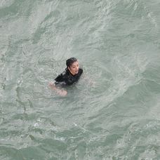 Po páde sa takmer utopila