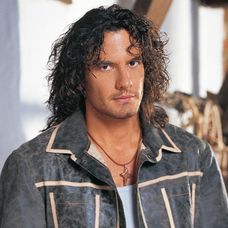 Skrytá vášeň - Juan (Mario Cimarro)