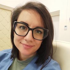 Karina Šafrániková po boku nového priateľa žiari a po premene žije spokojný život.