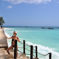 Lenka Debnárová na Zanzibare.