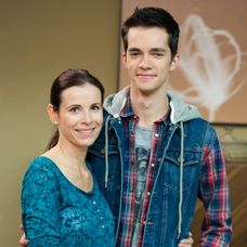 Chlapi neplačú, Lukáš Frlajs, Gabika Škrabáková