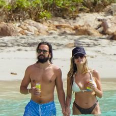 Heidi Klum hore bez na dovolenke