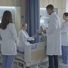 Novicka na vlastné prekvapenie zistí, že je tehotná.