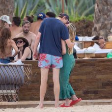 Emma Roberts sa bude vydávať