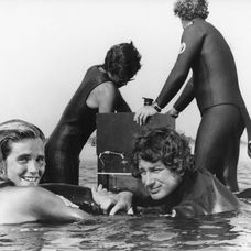 Zomrela Susan Backlinie, ktorá si zahrala prvú obeť žraloka vo filme Čeluste