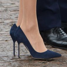 Meghan Markle a jej väčšie topánky. 