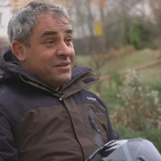 Vlado dúfa, že bude Lucia zhovievavá.