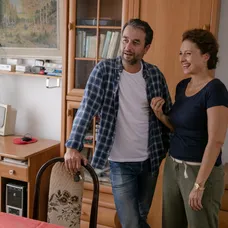 Marek Fašiang a Laura Gavaldová ako Tomáš s Julkou