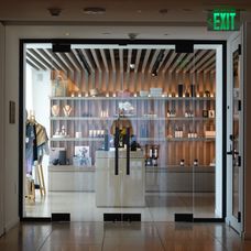 Miesto, kde okradli Lily Collins