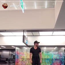 Tolgahan Sayışman na letisku vo Viedni