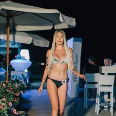 Tereza s blond hrivou