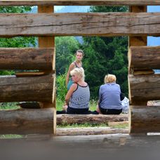 Práce na Farme sú v sklze