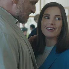 Júlia (Sarah Arató) sa z Andrejovej (Ján Koleník) bezprostrednosti tešila iba chvíľu.